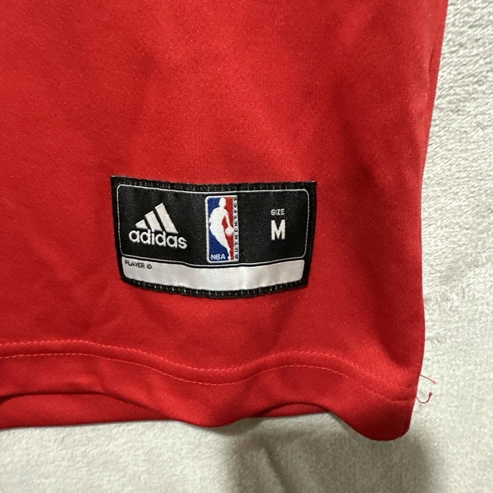 Chicago Bulls Jersey Youth Size M Red NBA Basketball Jimmy Butler 21 Adidas NWT